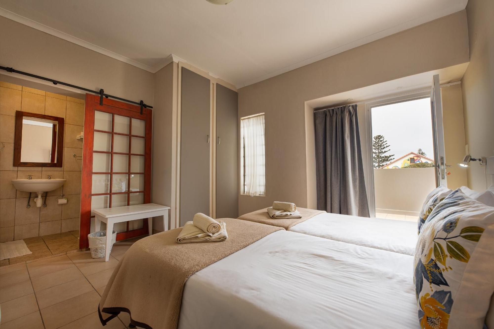 Guesthouse Fischreiher B&B Swakopmund Ngoại thất bức ảnh
