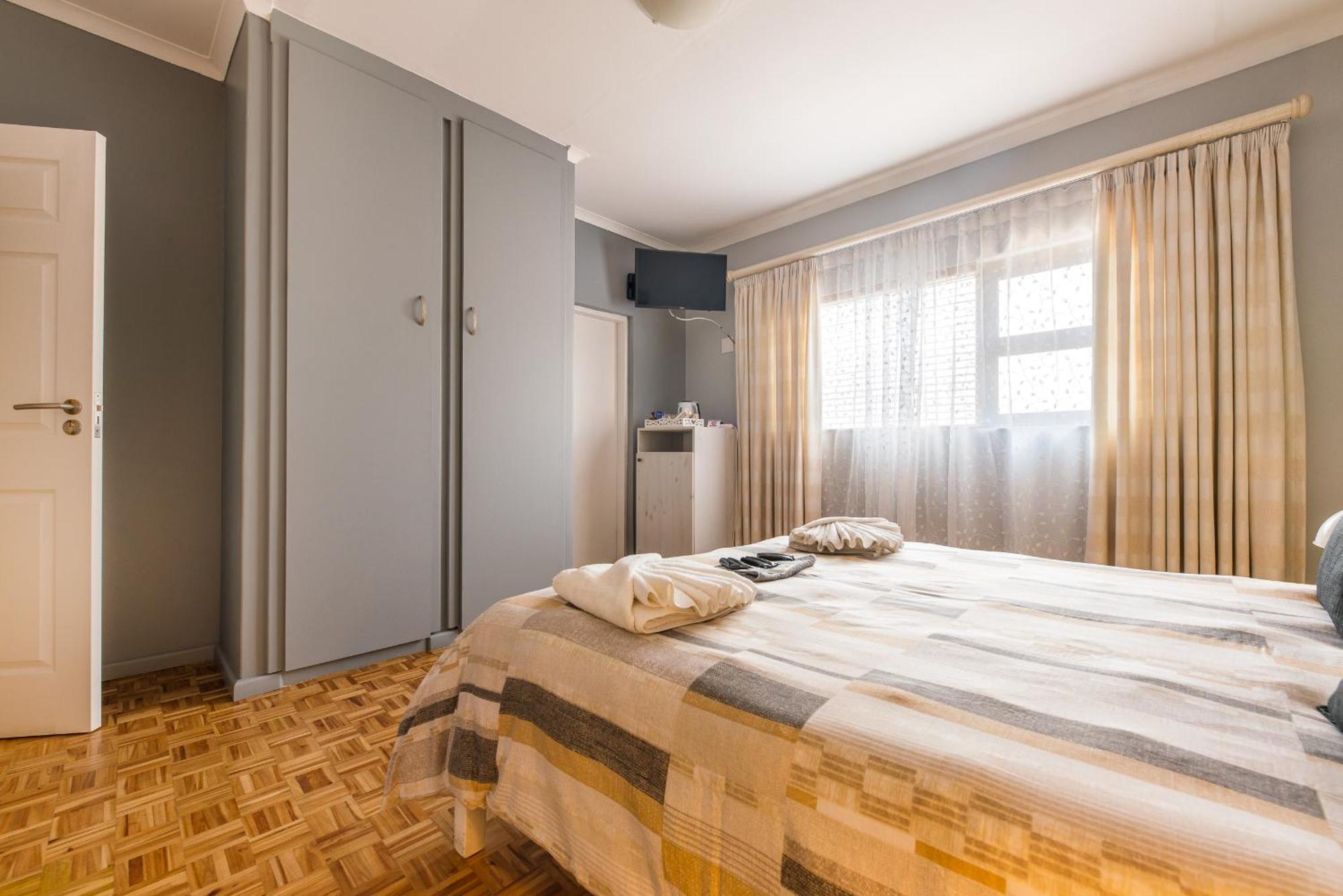 Guesthouse Fischreiher B&B Swakopmund Ngoại thất bức ảnh