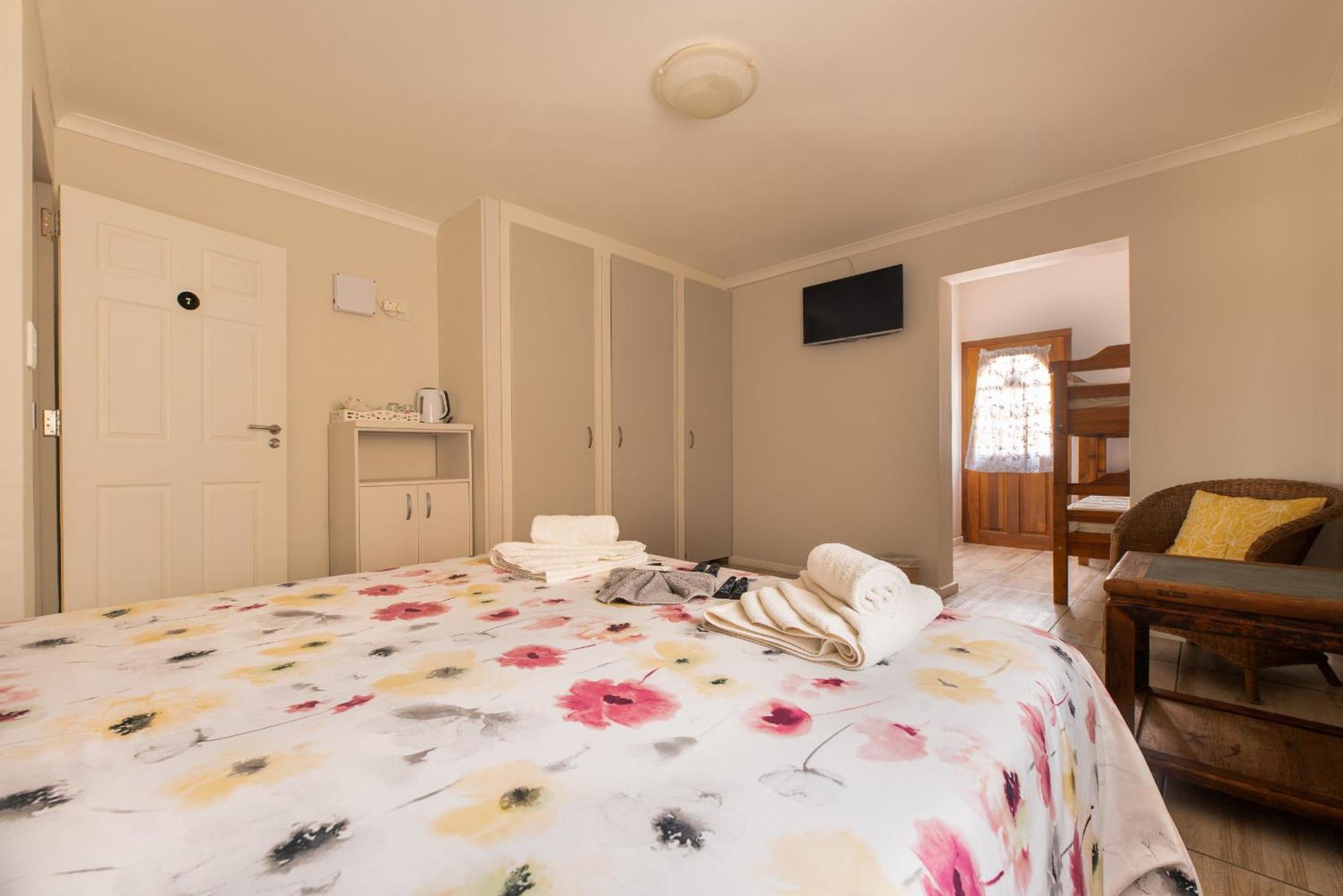 Guesthouse Fischreiher B&B Swakopmund Ngoại thất bức ảnh